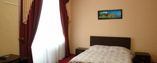 Номер стандарт с 1 двуспальной кроватью в Полет