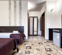 3-местная комната комфорт в Виктория