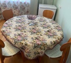 3-комнатные апартаменты улучшенные в Четыре комнаты