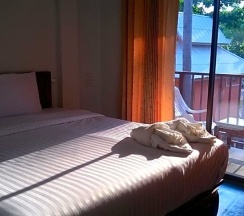Двухместный номер Standard с балконом двуспальная кровать в Lanta Cottage