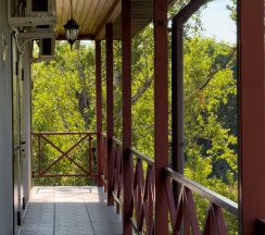 Трёхместный номер (3 этаж) Делюкс с балконом в Eco Life