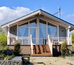 Лодж с одной спальней и террасой в Соты&Варенье