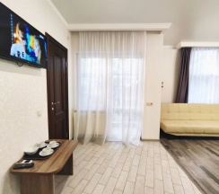 Семейный номер Superior с балконом и с красивым видом из окна в Camelia