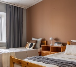 Стандартный  номер с 2 кроватями и собственной ванной в Номера в Гатчине