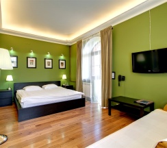 Комфорт с балконом в Sweethotel