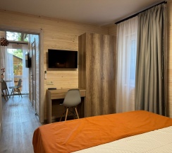 2. Двухкомнатный коттедж в Дубки