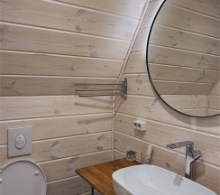 Шале в форме треугольника в Таналтай