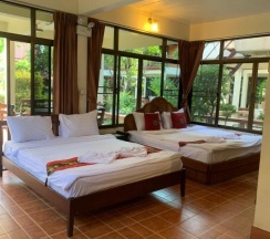 Коттедж с 2 комнатами в Avila Resort