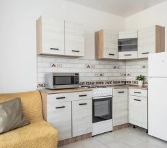 Четырёхместные апартаменты с 2 комнатами с балконом в Good House