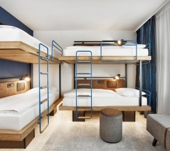 Четырёхместный номер Comfort в H2 Hotel München Olympiapark