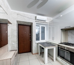 Двухкомнатная квартира с отдельным входом на 1 этаже ул. Красногвардейская д.5 в Милка