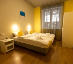 Стандартный двухместный номер с двумя отдельными кроватями с удобствами в блоке в Лимонад