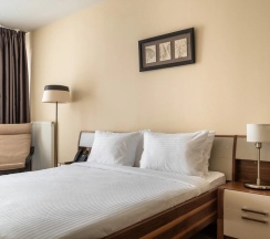 Улучшенные апартаменты с 2 спальнями ( двуспальные кровати) в Skypark