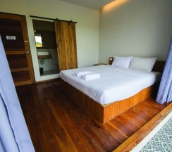 Двухместный номер Superior с видом на город двуспальная кровать в Sri Chiang Yeun Boutique House