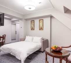 Люкс "Джуниор" мансардный в Медея