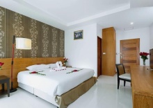 Номер Deluxe в Sea Star Patong Hotel