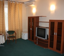 Комфорт Double (одна 2х спальная кровать) в Звезда