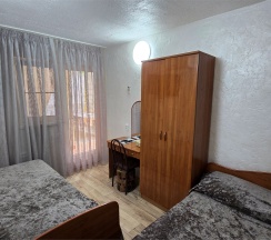 Семейный с 2 спальнями кухней и балконом/террасой в Лакшми