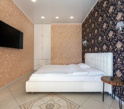 COMFORT – 640, панорамное окно в Gosh.rent