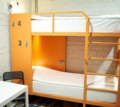 Кровать в общем номере в City