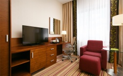 Стандартный номер с двуспальной кроватью (queen size) в Hilton Garden Inn Volgograd