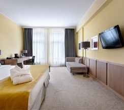 Улучшенный номер в Golden Tulip