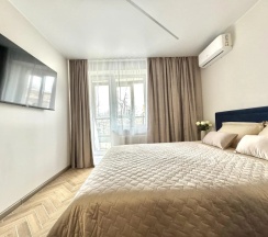 Апартаменты c 1 комнатой с балконом в Апартаменты на улице Александра Матросова 20 корпус 2