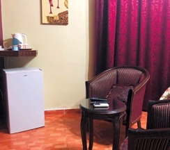 Двухместный номер Deluxe двуспальная кровать в Sufara Hotel Suites