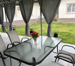 Коттедж с мангальной зоной в Жасмин