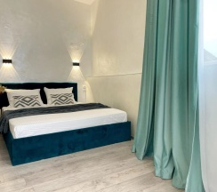 Студия Мансарда в Море