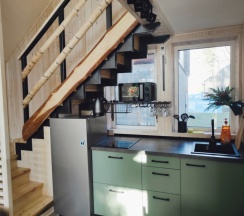 Коттедж с красивым видом из окна в Seven Lodge