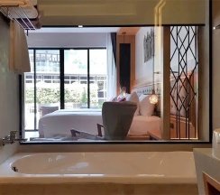 Двухместный Pool Access номер Deluxe с балконом двуспальная кровать в Aurico Kata Resort & Spa