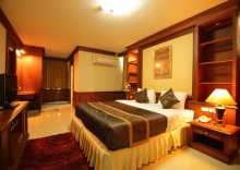 Двухместный люкс двуспальная кровать в Convenient Park Bangkok Hotel