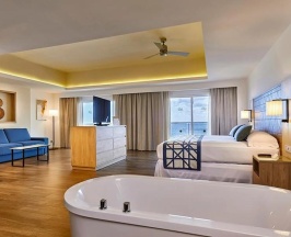 Двухместный люкс с видом на море двуспальная кровать в Hotel Riu Palace Baja California - Adults Only - All Inclusive