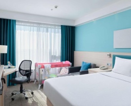 2-комнатный номер люкс в Hampton by Hilton Moscow Strogino