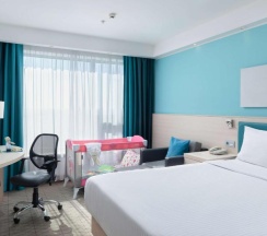 2-комнатный номер люкс в Hampton by Hilton Moscow Strogino