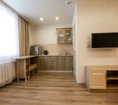 Люкс четырехместный в Apart house