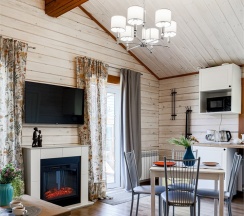Коттедж с террасой в Yellow Stars Inn