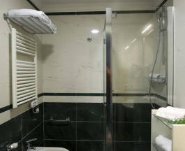 Двухместный номер Classic двуспальная кровать в JR Hotels Oriente Bari