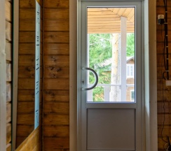 Дом у камня в Black fox