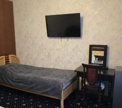Трёхместный номер Standard в Golden House