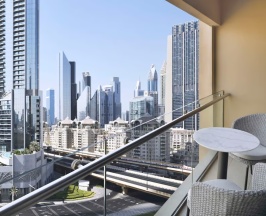 Двухместный полулюкс двуспальная кровать в Kempinski Central Avenue Dubai