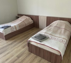 Номер стандарт с 2 односпальными кроватями в Лель