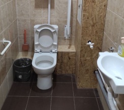 "Водный Мир", комната, комфорт, пятиместная, двуспальная кровать, Wi-Fi , ТВ, общие удобства на этаже, 18 кв/м, 1 этаж в Саблино