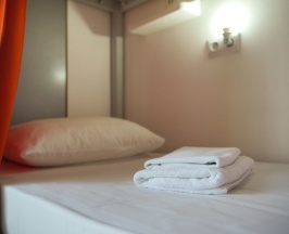 Мужской шестиместный номер (Верхнее) в Sunny Sochi Hostel