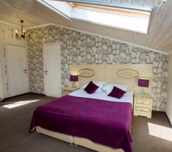 Семейный мансардный номер в Galla