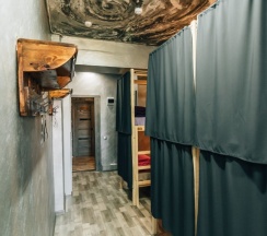 Кровать в мужском в Loft