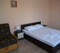 Стандарт с двуспальной кроватью и доп местом в Гостевой дом