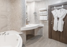 KING LUXE в Kamarooms Business Hotel&Spa