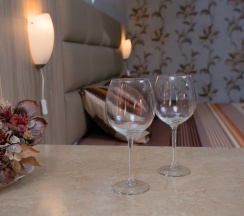 номер-студия с джакузи . вид на море в AlexHome